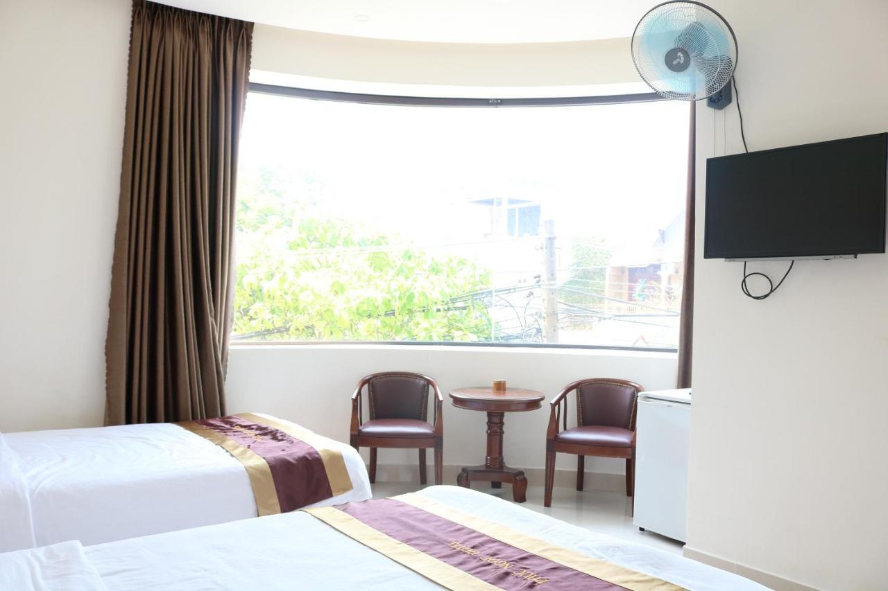 Phuc Ngoc Hotel Da Nang Buitenkant foto